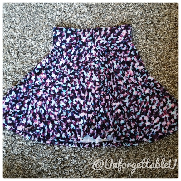 Decree printed skater skirt size XS - Picture 2 of 8